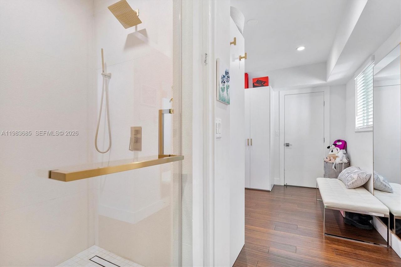 11377 W Biscayne Canal Rd , Miami, FL 33161 Photo