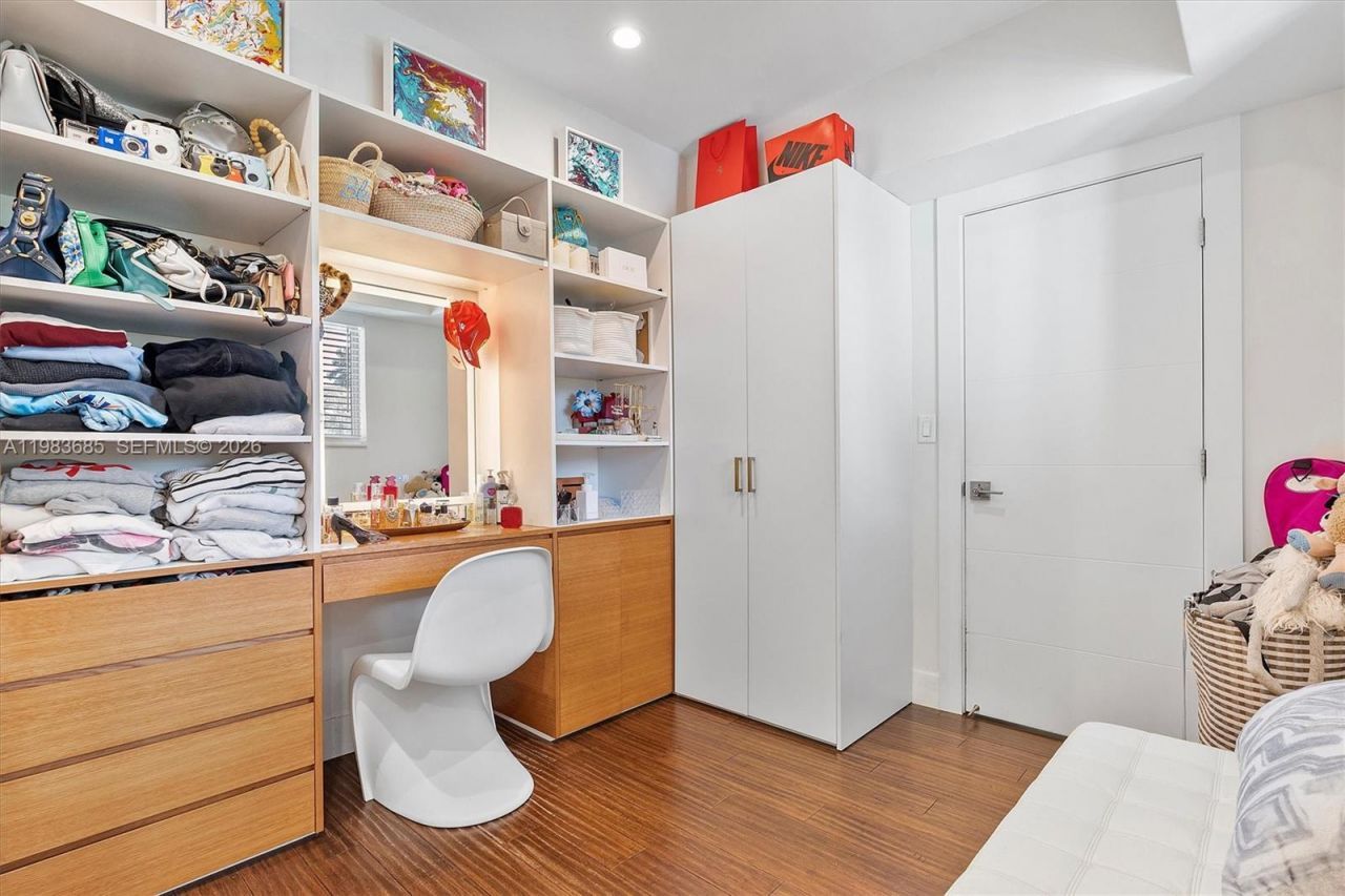 11377 W Biscayne Canal Rd , Miami, FL 33161 Photo