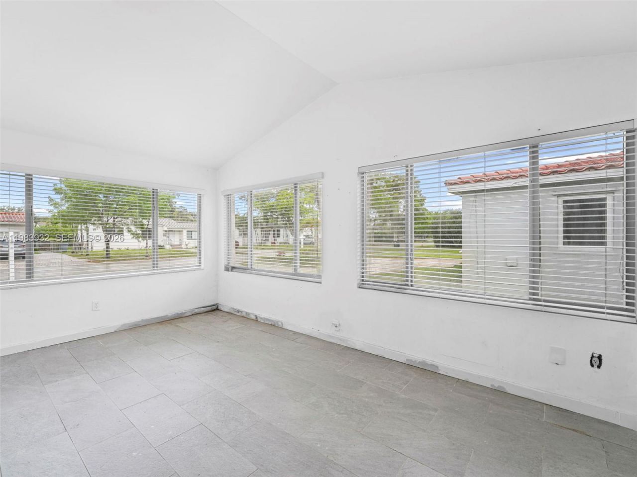 6437 SW 10th St, West Miami, FL 33144 Photo