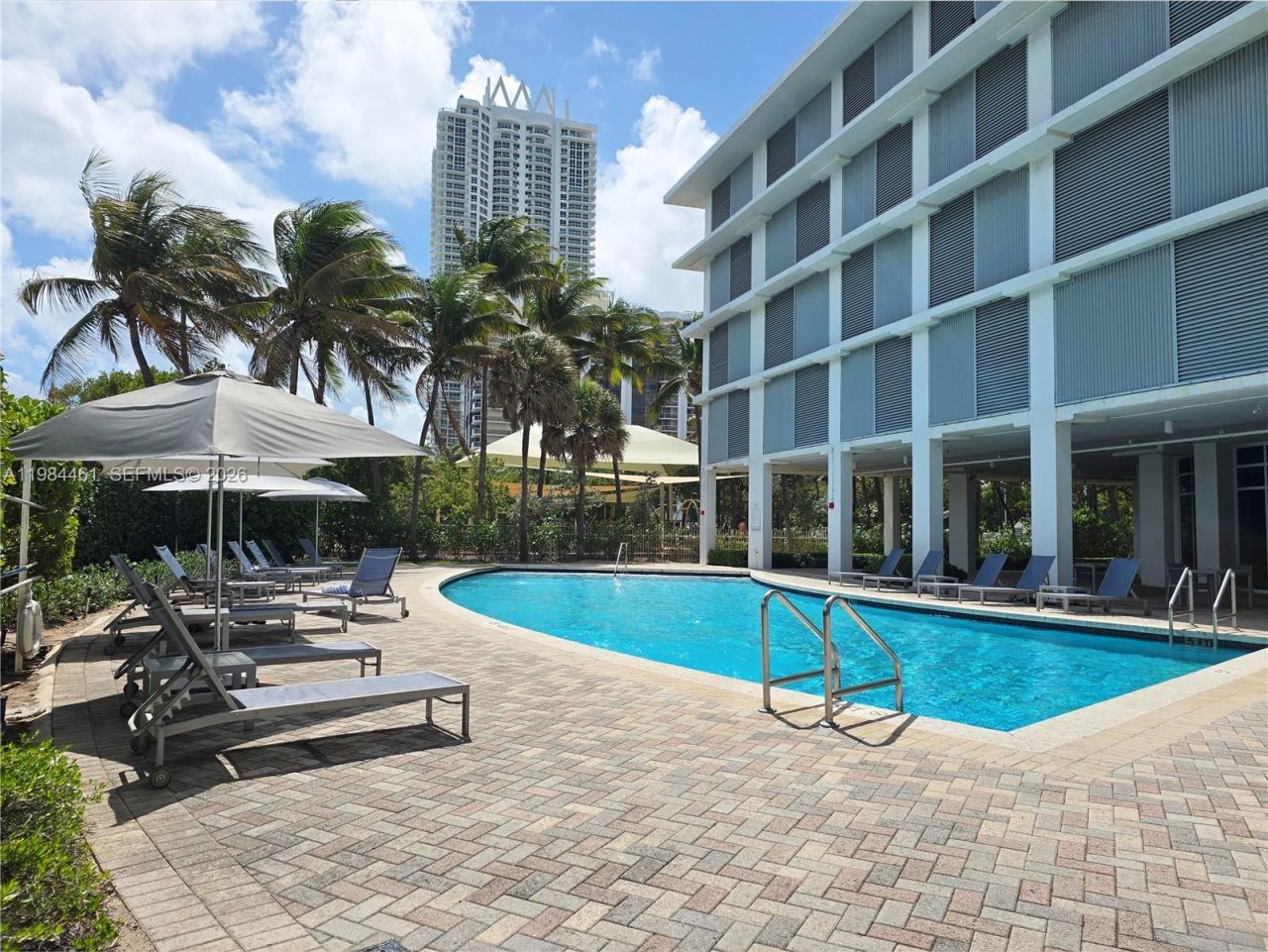 6515 Collins Ave , Unit 1610, Miami Beach, FL 33141 Photo