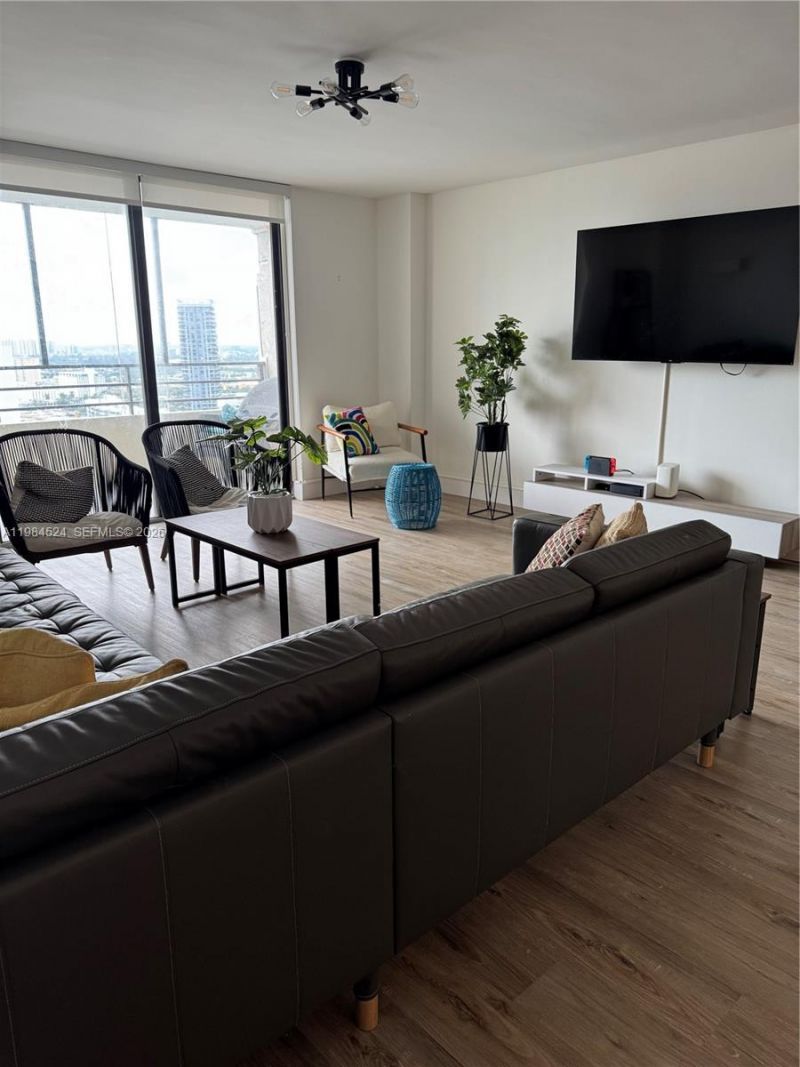 2500 Parkview Dr , Unit 2401, Hallandale Beach, FL 33009 Photo