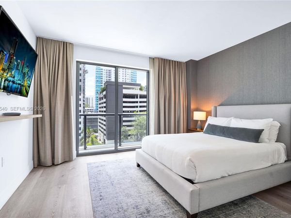 229 SW 9th St , Unit 404, Miami, FL 33130