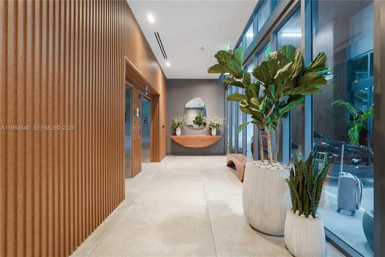 229 SW 9th St , Unit 404, Miami, FL 33130 Photo