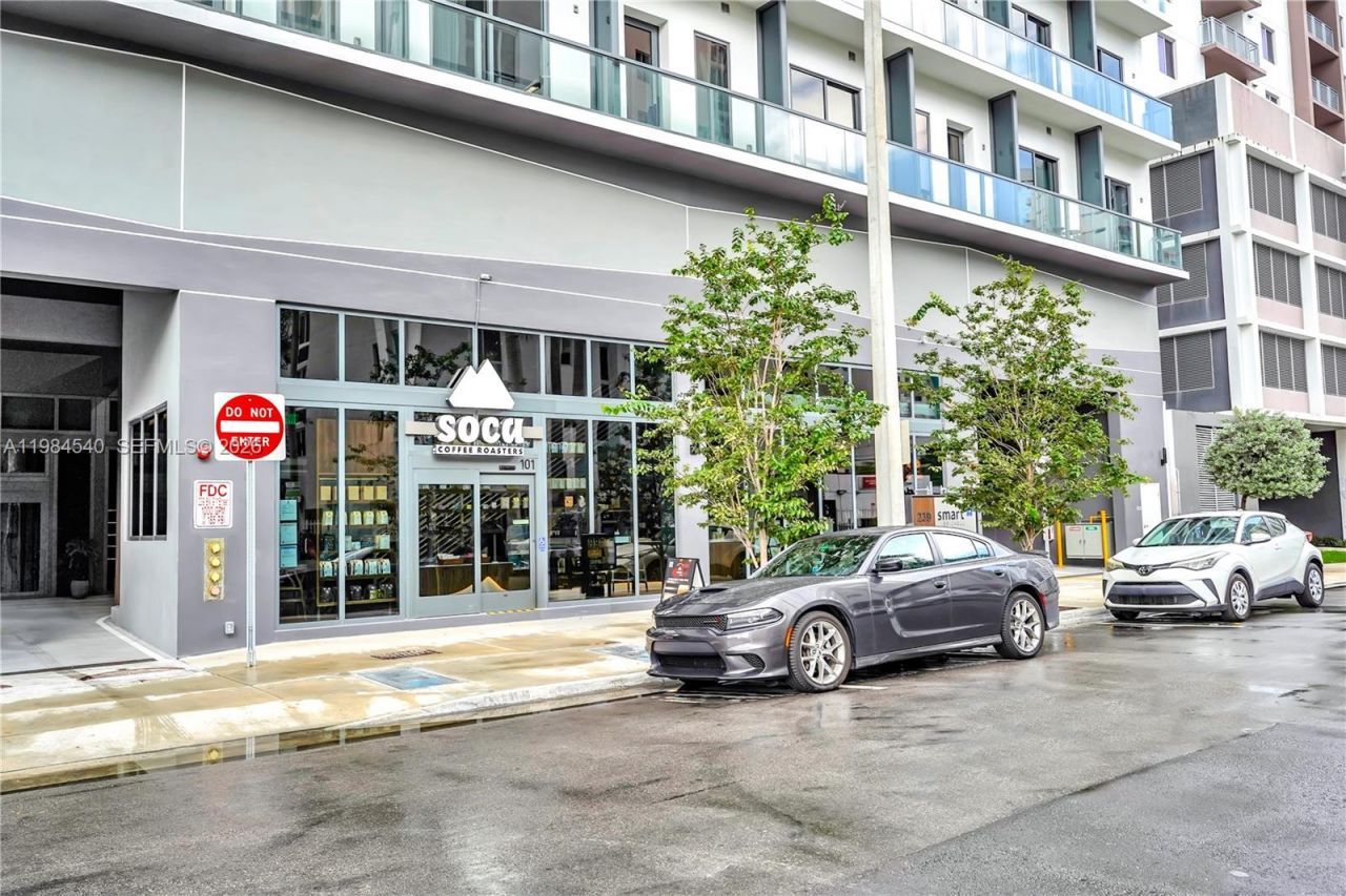 229 SW 9th St , Unit 404, Miami, FL 33130 Photo