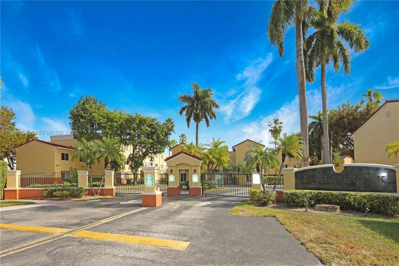 12645 SW 91st St , Unit 206, Miami, FL 33186 Photo