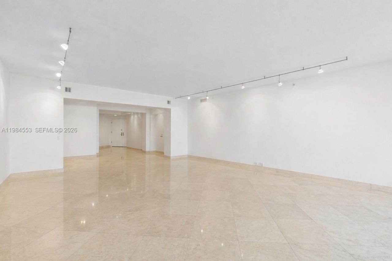 21200 Point Pl, Unit 1901, Aventura, FL 33180 Photo