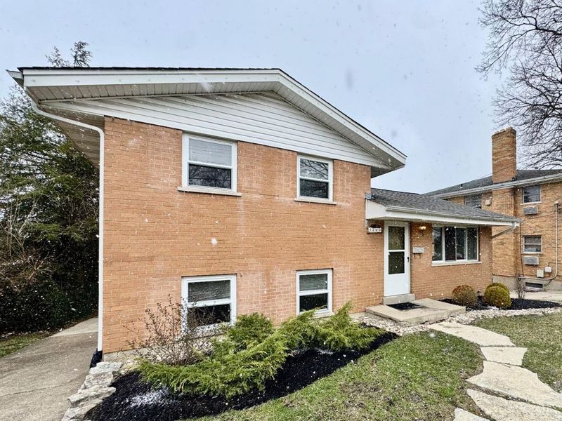 3260 Blueacres Drive, Colerain Township, OH 45239 Photo 2