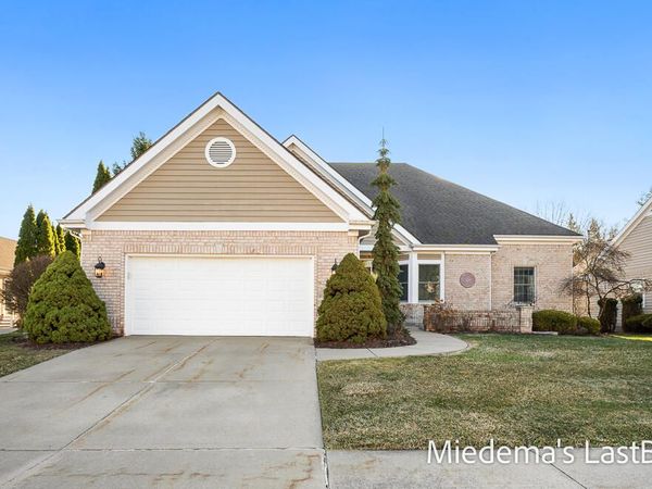 6146 E Longview Drive, East Lansing, MI 48823