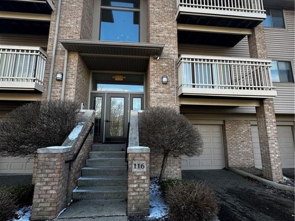 3800 Rosemont Boulevard, Unit 116 C, Fairlawn, OH 44333