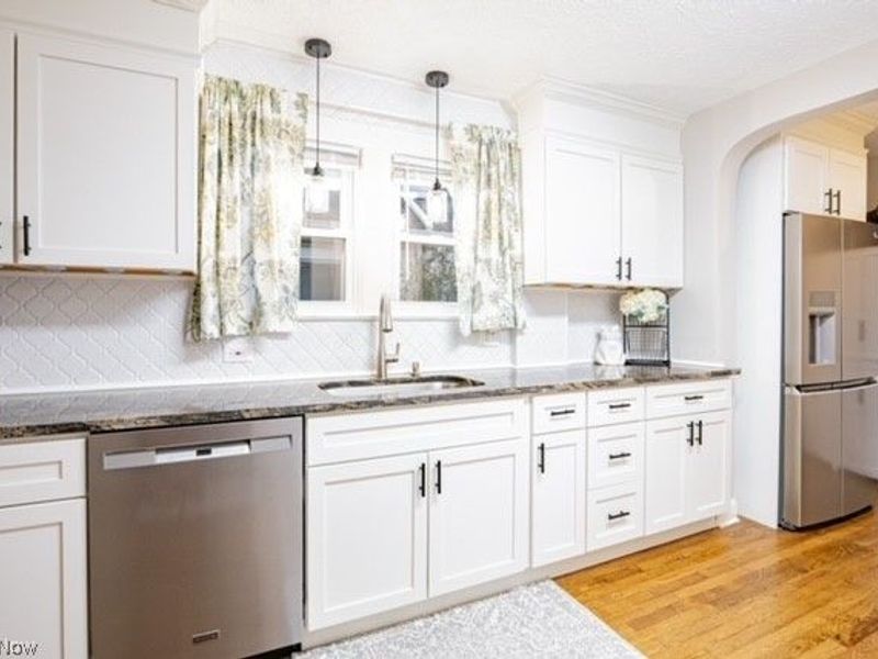 1274 Neptune Avenue, Akron, OH 44301 Photo 12