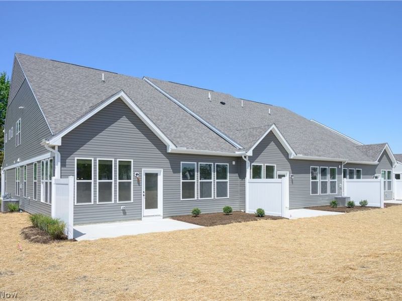 777 Rock Harbor, Avon Lake, OH 44012 Photo 3