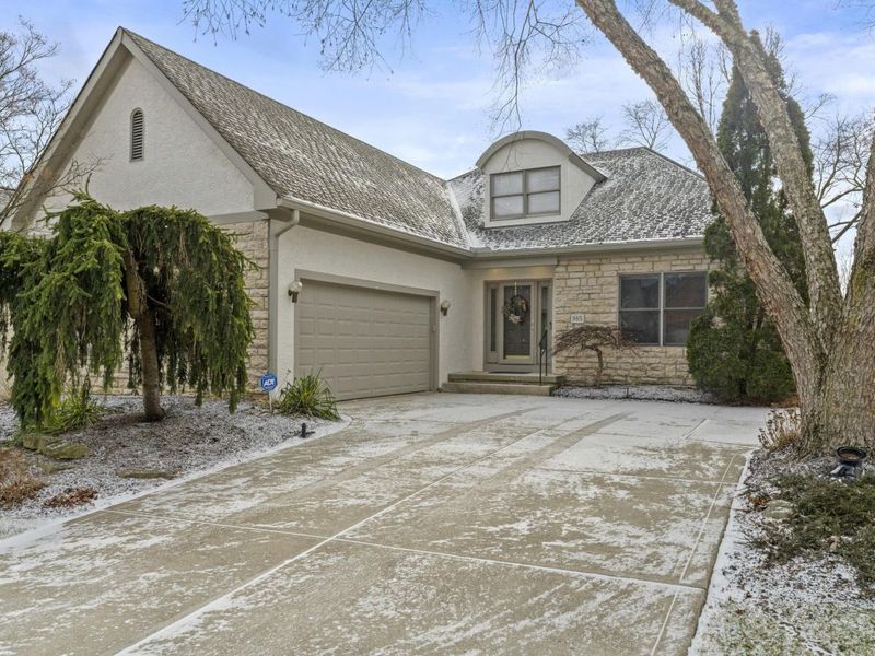 985 Linworth Village Drive, Columbus, OH 43235 Photo 1