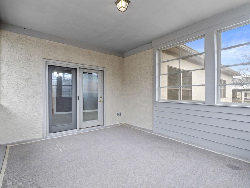 985 Linworth Village Drive, Columbus, OH 43235 Photo 14