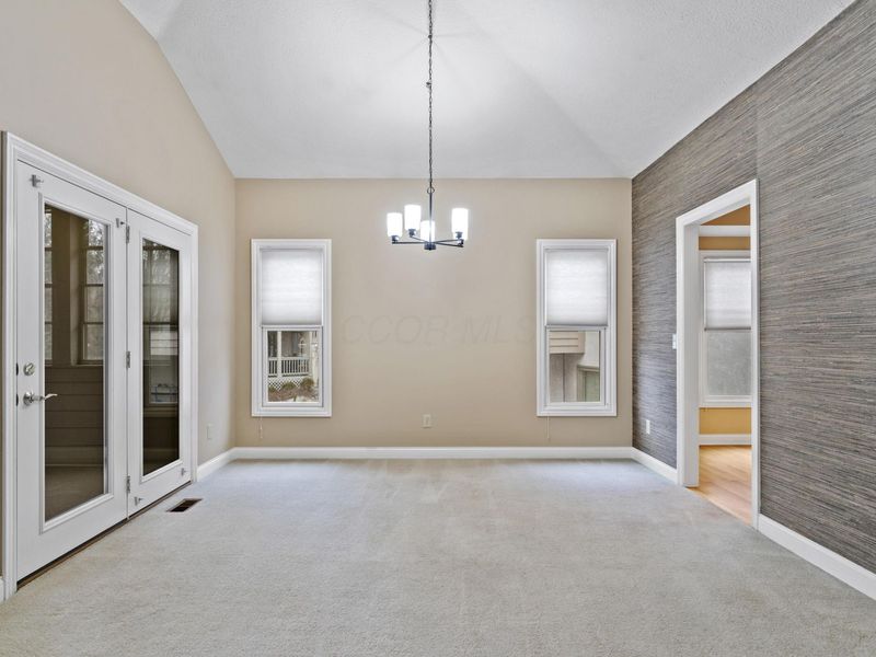 985 Linworth Village Drive, Columbus, OH 43235 Photo 15