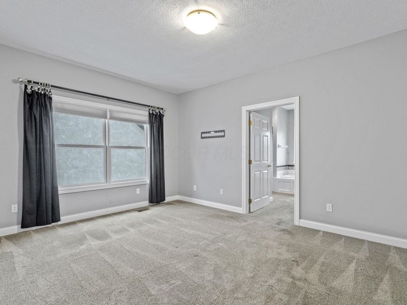 985 Linworth Village Drive, Columbus, OH 43235 Photo 22