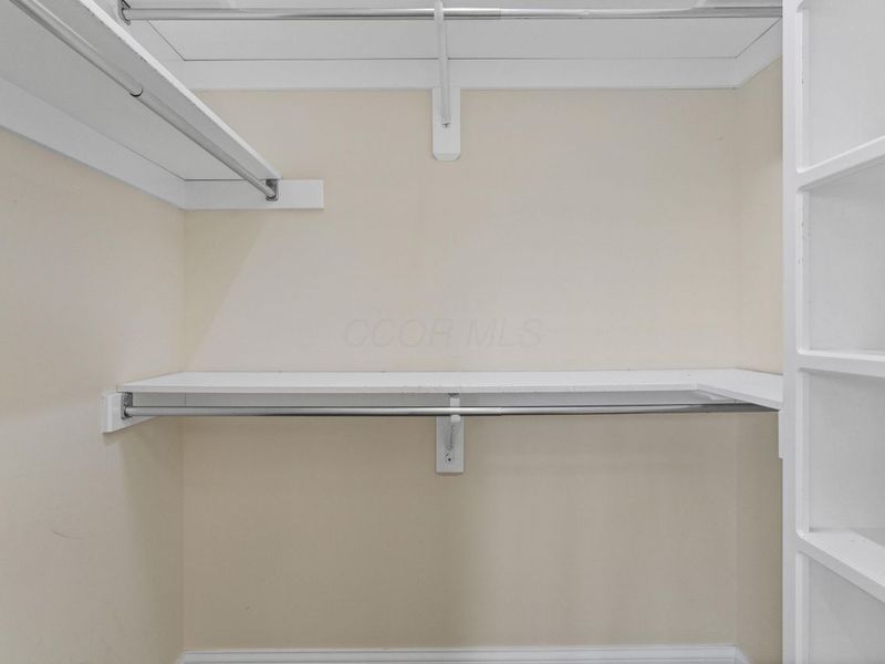 985 Linworth Village Drive, Columbus, OH 43235 Photo 27