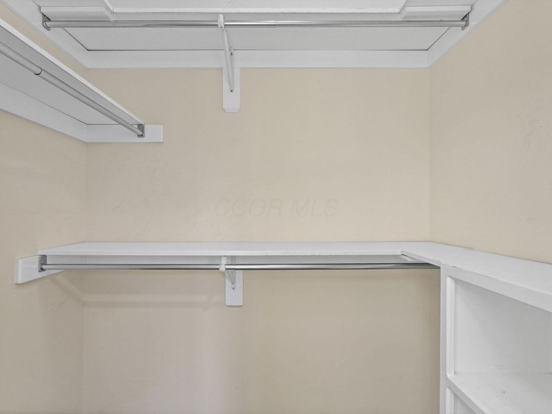 985 Linworth Village Drive, Columbus, OH 43235 Photo 28