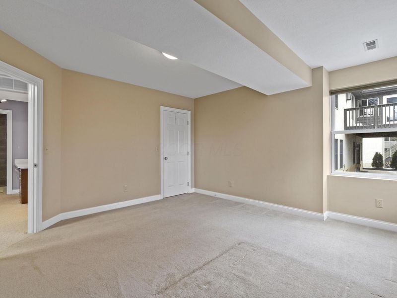 985 Linworth Village Drive, Columbus, OH 43235 Photo 37