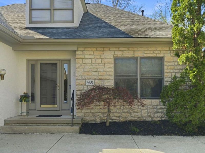 985 Linworth Village Drive, Columbus, OH 43235 Photo 5