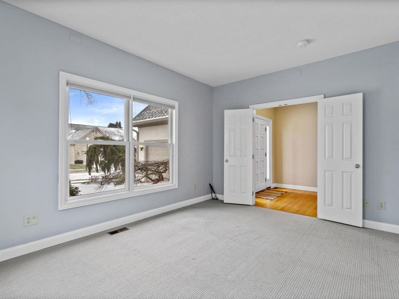 985 Linworth Village Drive, Columbus, OH 43235 Photo 6