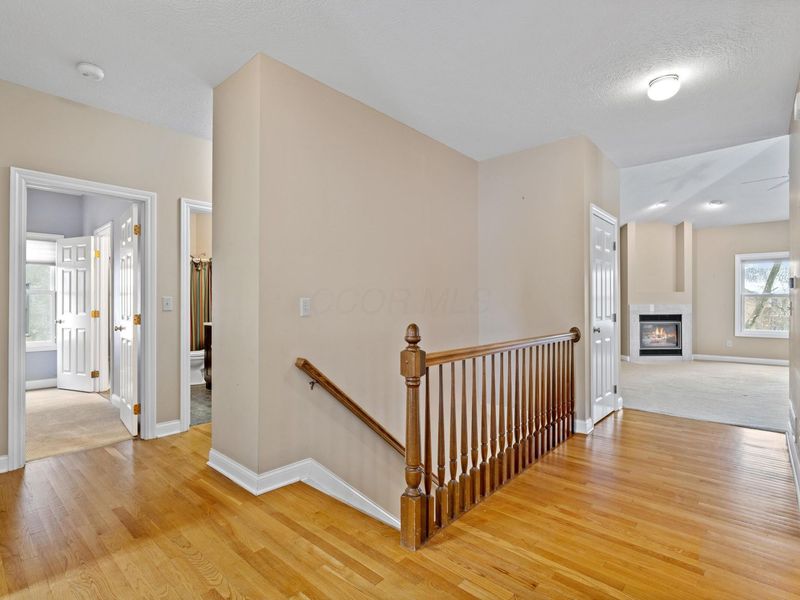 985 Linworth Village Drive, Columbus, OH 43235 Photo 7