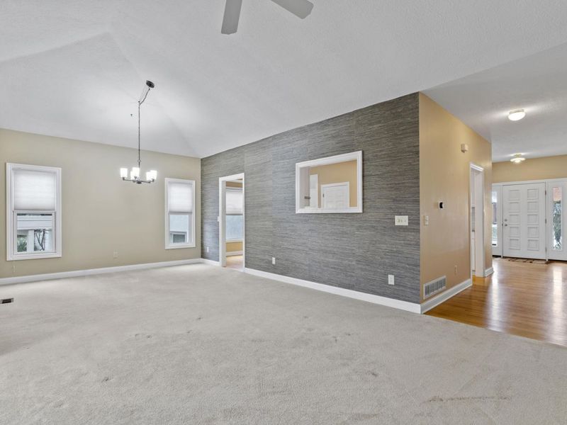 985 Linworth Village Drive, Columbus, OH 43235 Photo 9