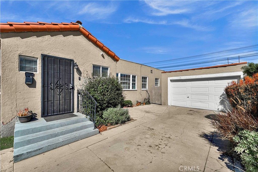 1515 E Walnut Way, Long Beach, CA 90813 Main Photo