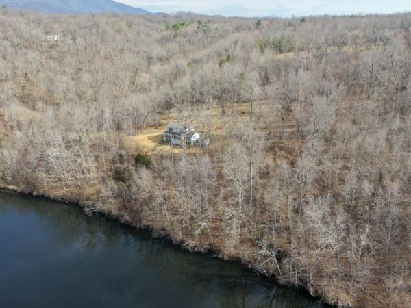 426 Burgess RD , Madison Heights, VA 24572