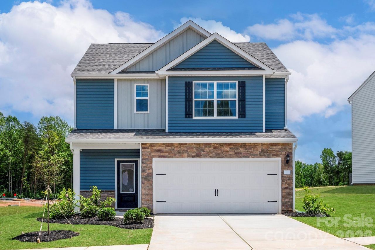 6741 Fairford Drive , Charlotte, NC 28215 Main Photo