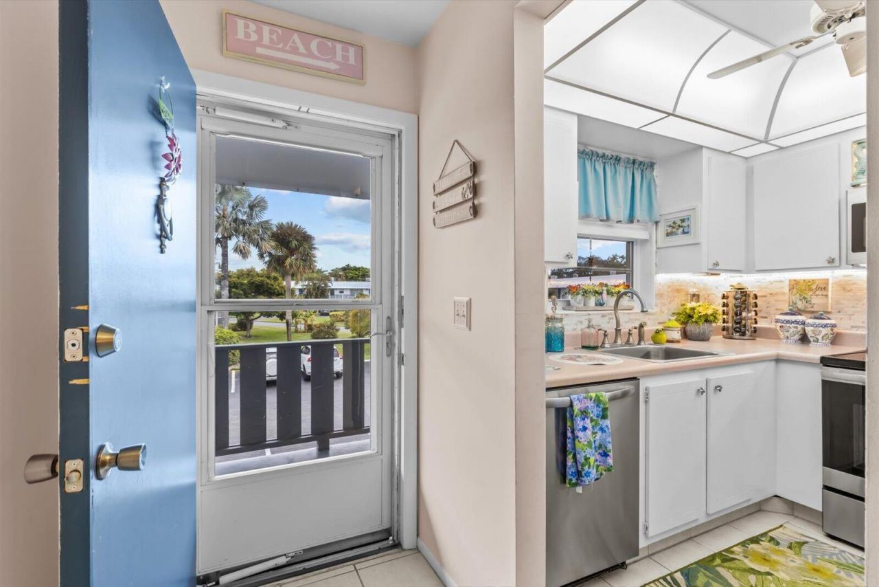 2929 SE Ocean Boulevard, Unit 130, Stuart, FL 34996 Photo