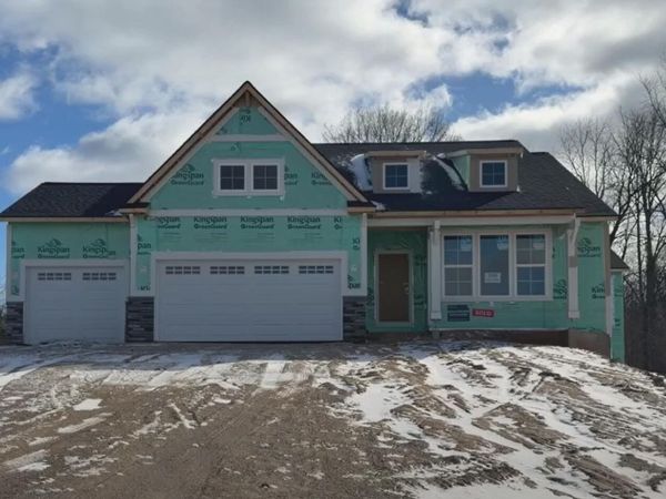 2358 Quarter Horse Drive NE, Cedar Springs, MI 49319