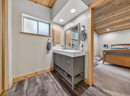 718 Timber Ridge Road, Lake Almanor, CA 96137 Photo