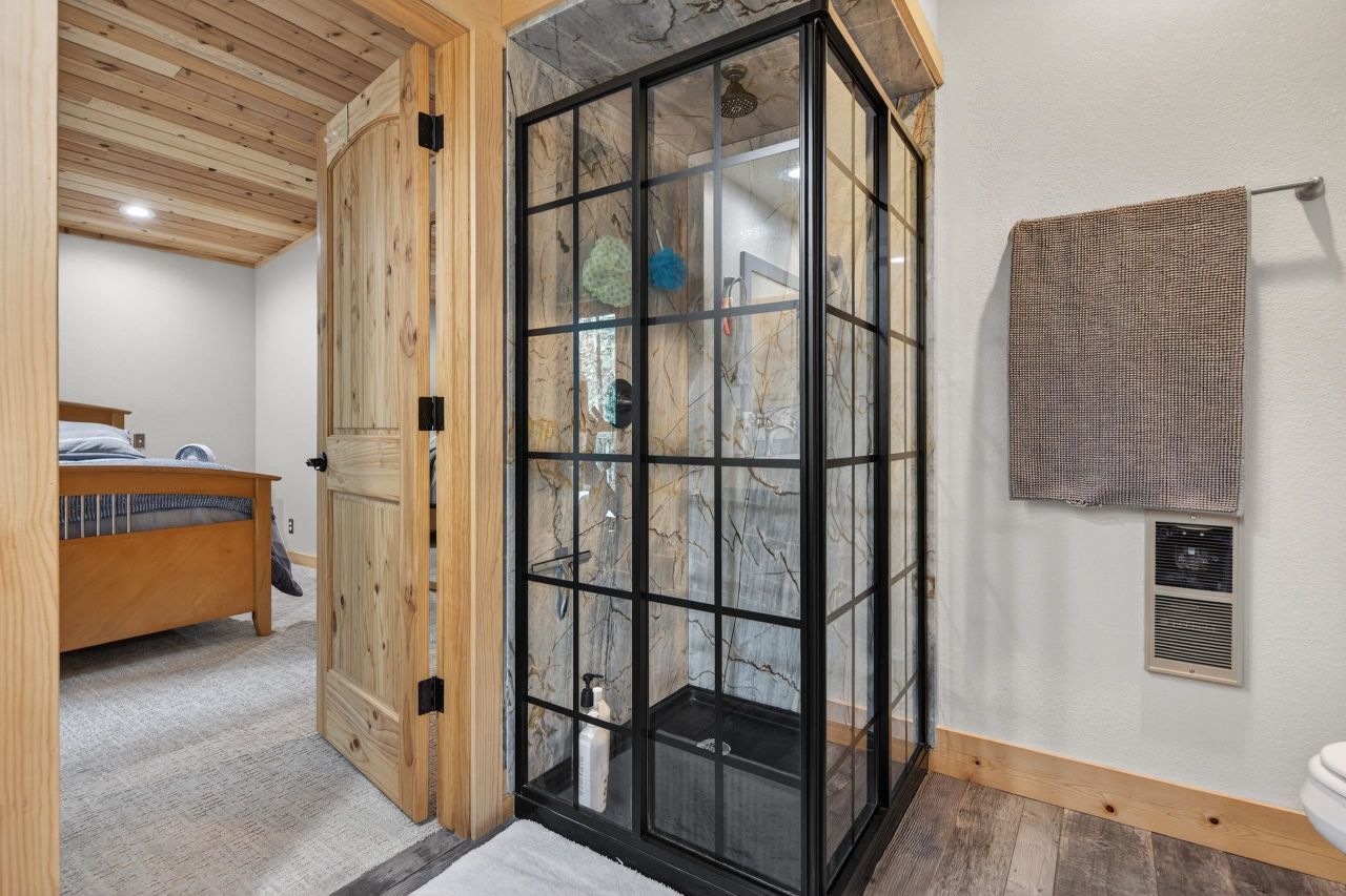 718 Timber Ridge Road, Lake Almanor, CA 96137 Photo