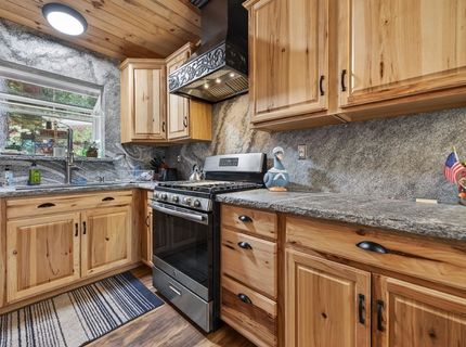 718 Timber Ridge Road, Lake Almanor, CA 96137 Photo