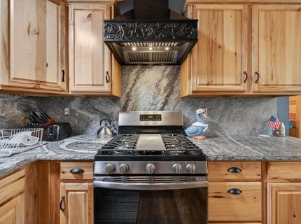 718 Timber Ridge Road, Lake Almanor, CA 96137 Photo