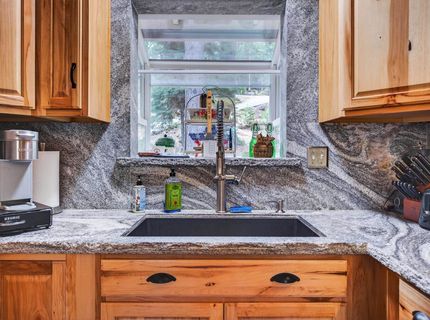 718 Timber Ridge Road, Lake Almanor, CA 96137 Photo