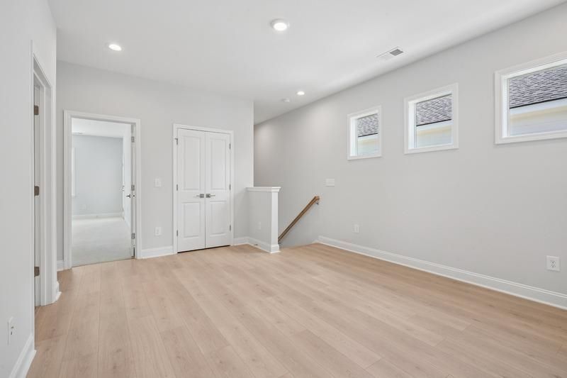 2444 Hillbourne Loop Photo 11