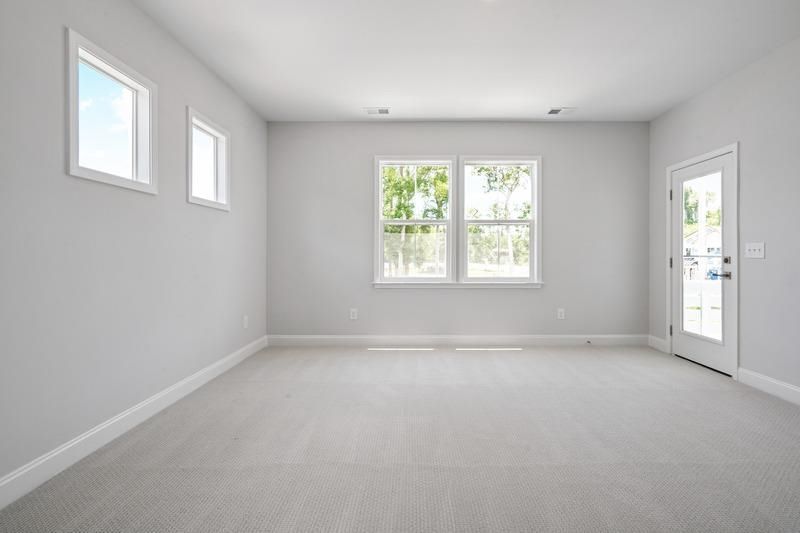 2444 Hillbourne Loop Photo 12