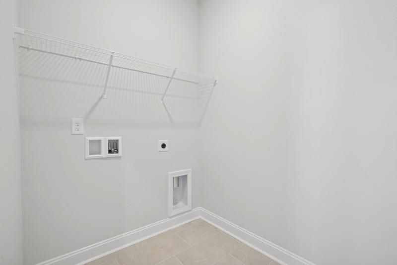 2444 Hillbourne Loop Photo 16