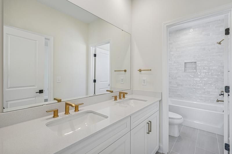 2444 Hillbourne Loop Photo 18