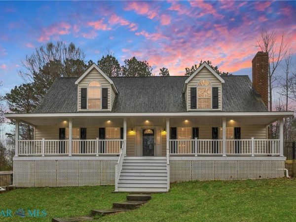 6525 Hickory Knoll Road , Gloucester, VA 23061