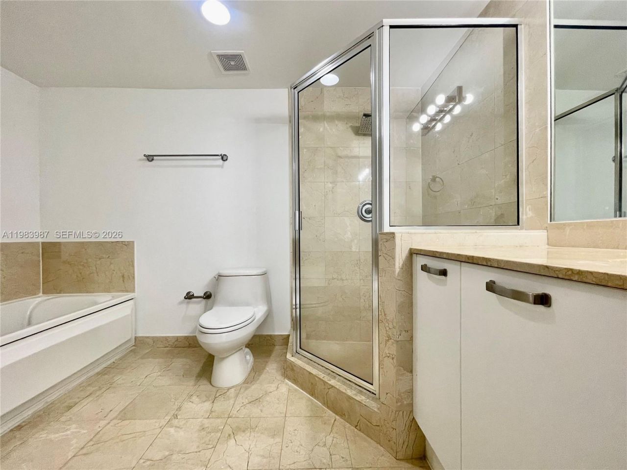 2030 S Douglas Rd , Unit 509, Coral Gables, FL 33134 Photo