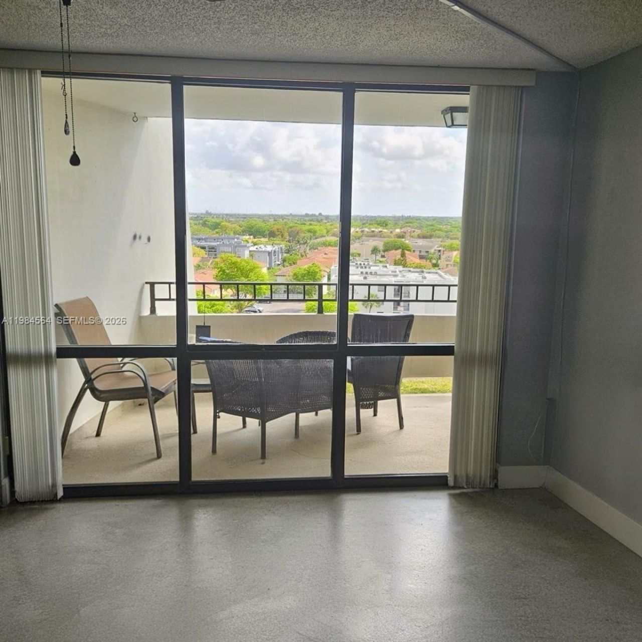 13951 Kendale Lakes Cir , Unit 910A, Miami, FL 33183 Photo