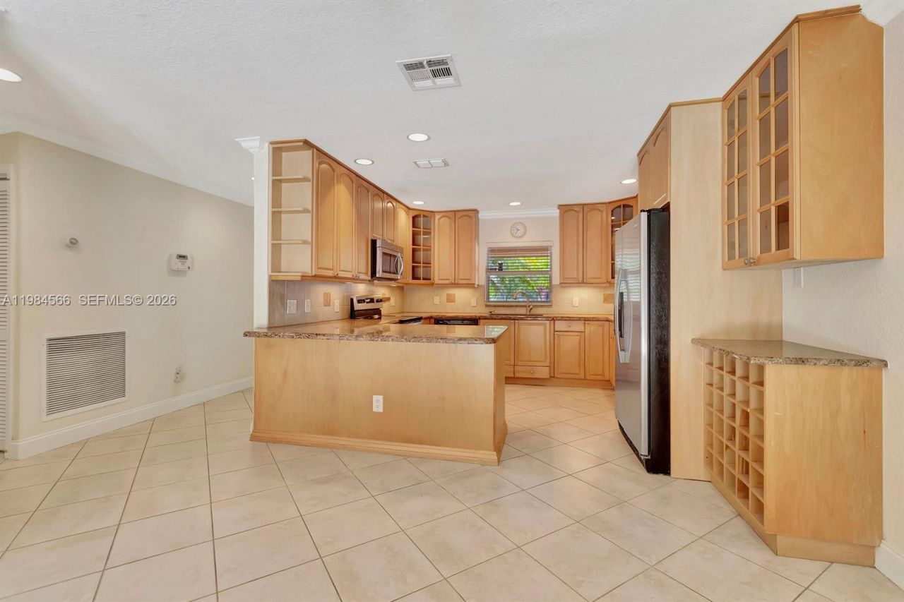 11 Forest Hills Ln , Boca Raton, FL 33431 Photo