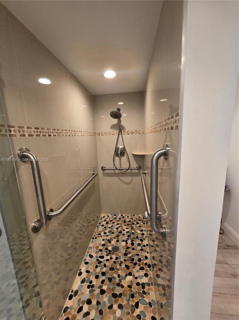 2880 NE 14th St Cswy, Unit 311, Pompano Beach, FL 33062 Photo