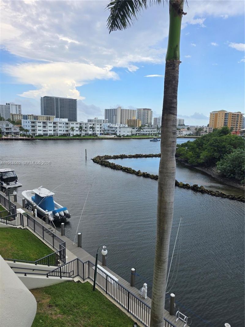 2880 NE 14th St Cswy, Unit 311, Pompano Beach, FL 33062 Photo