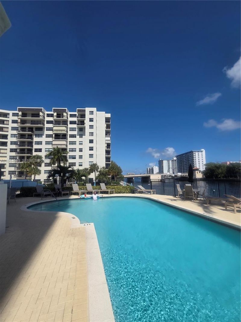 2880 NE 14th St Cswy, Unit 311, Pompano Beach, FL 33062 Photo