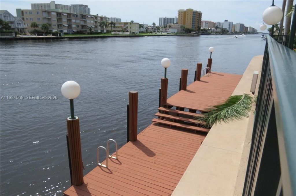 2880 NE 14th St Cswy, Unit 311, Pompano Beach, FL 33062 Photo