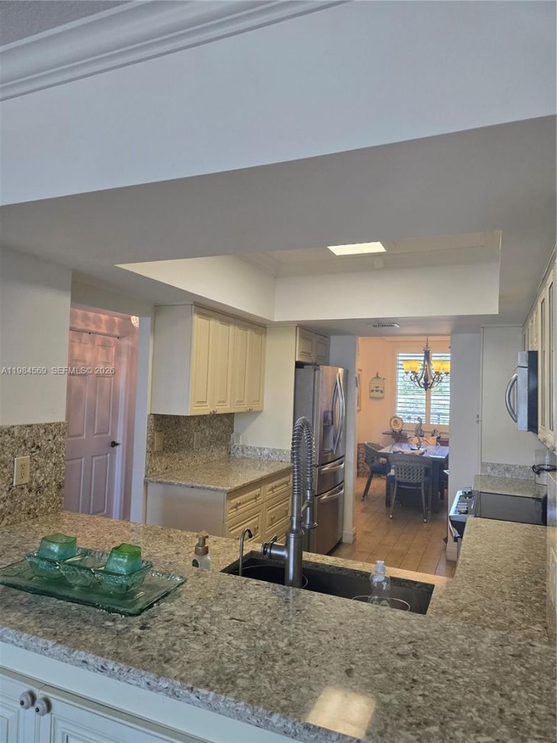 2880 NE 14th St Cswy, Unit 311, Pompano Beach, FL 33062 Photo