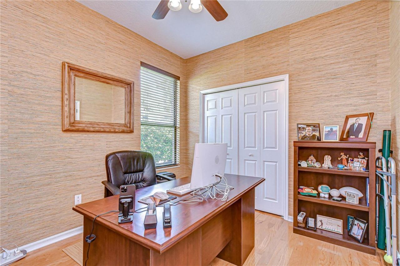 5910 Cherry Oak Drive , Valrico, FL 33596 Photo